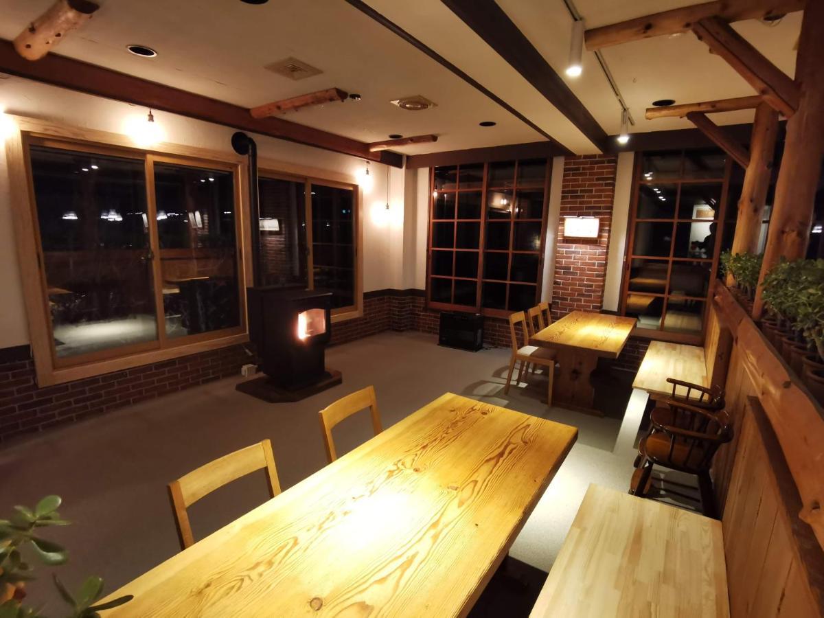 Fujio Pension Madarao Apartment Hotel & Restaurant Iiyama Екстер'єр фото